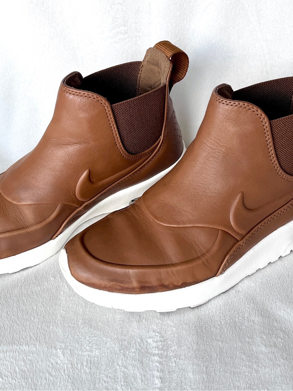 Nike Air Max Thea Mid Ale Brown Leather Chelsea Sneaker Boots Size 6.5 - Picture 2 of 11